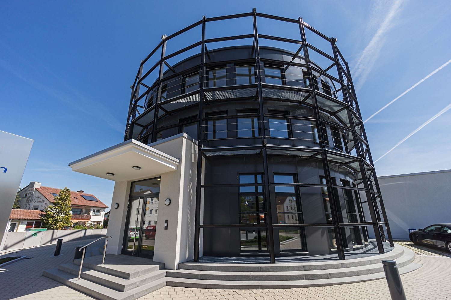 Erdgas Schwaben, Betriebsstelle aus Aluminium und Glas