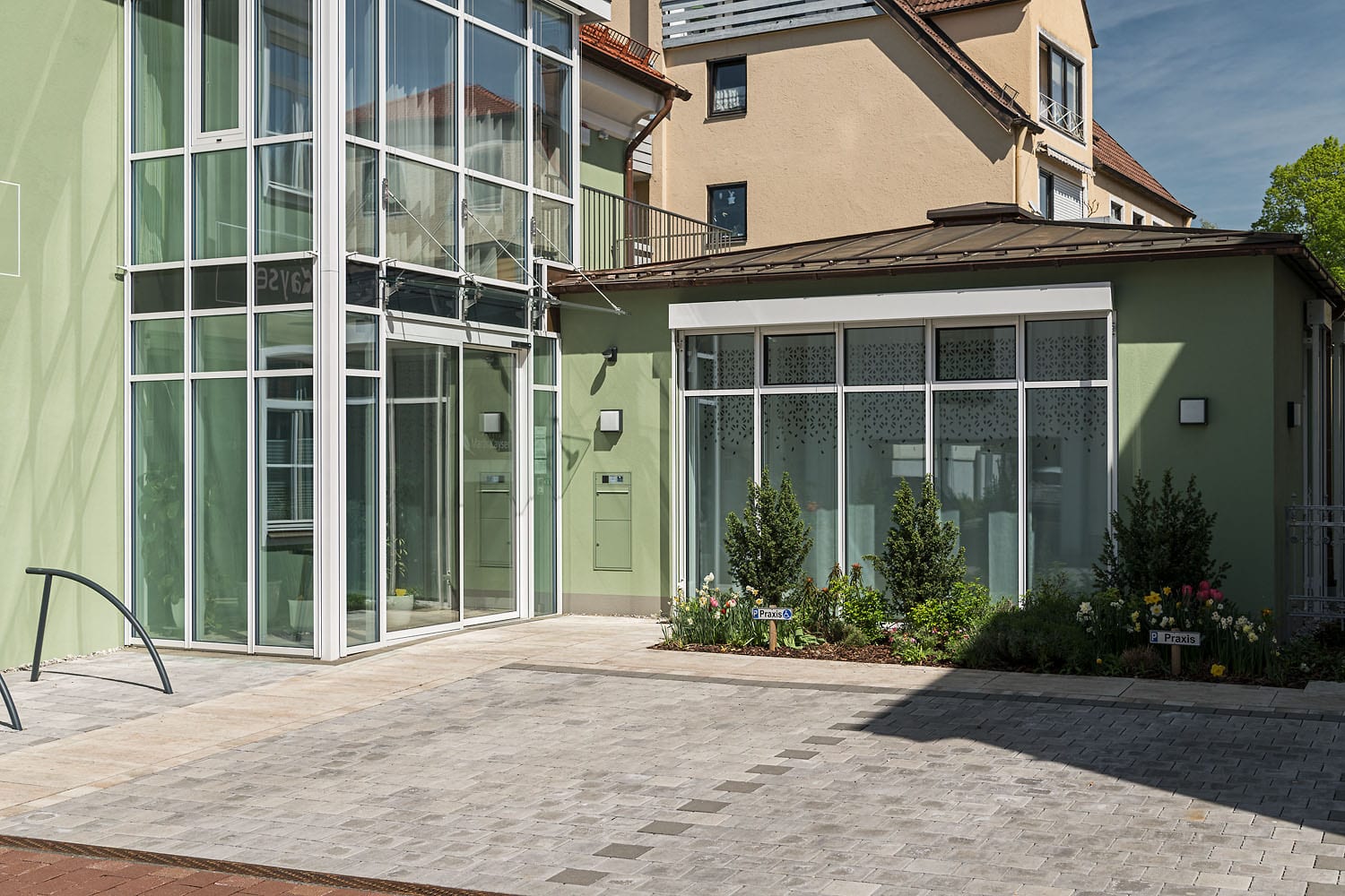 Praxisgebäude Kayser in Schongau, lichtdurchfluteter Windfang