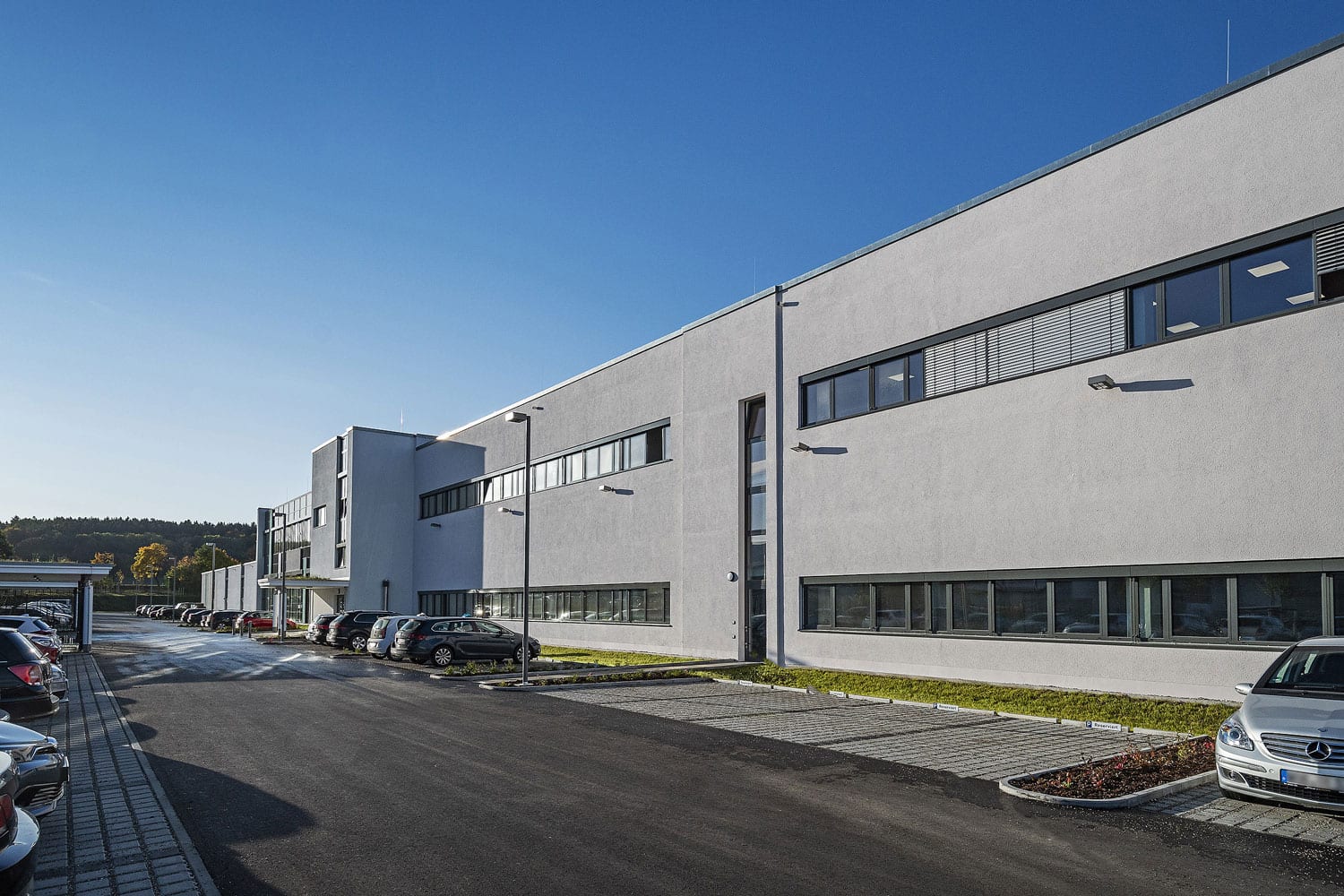 Julius Zorn GmbH, erweiterte Produktionsfläche neu verglast