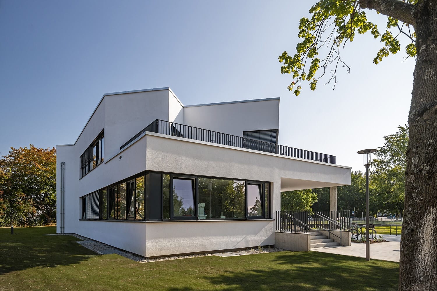 glas seele Referenz BKH Ambulanz Augsburg, Fenster und Türen mit Einbruchschutz